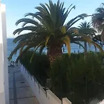 Oura Sunset Apartment *