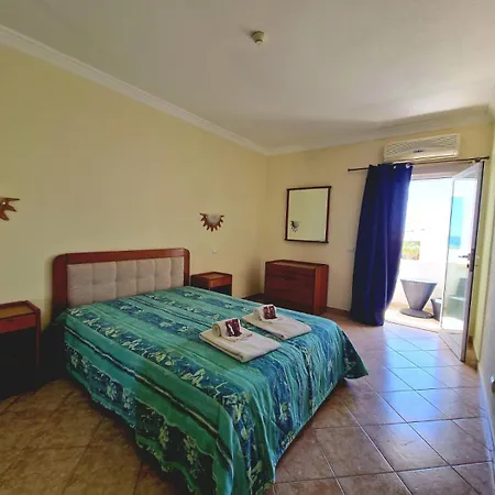 Oura Sunset Apartment *